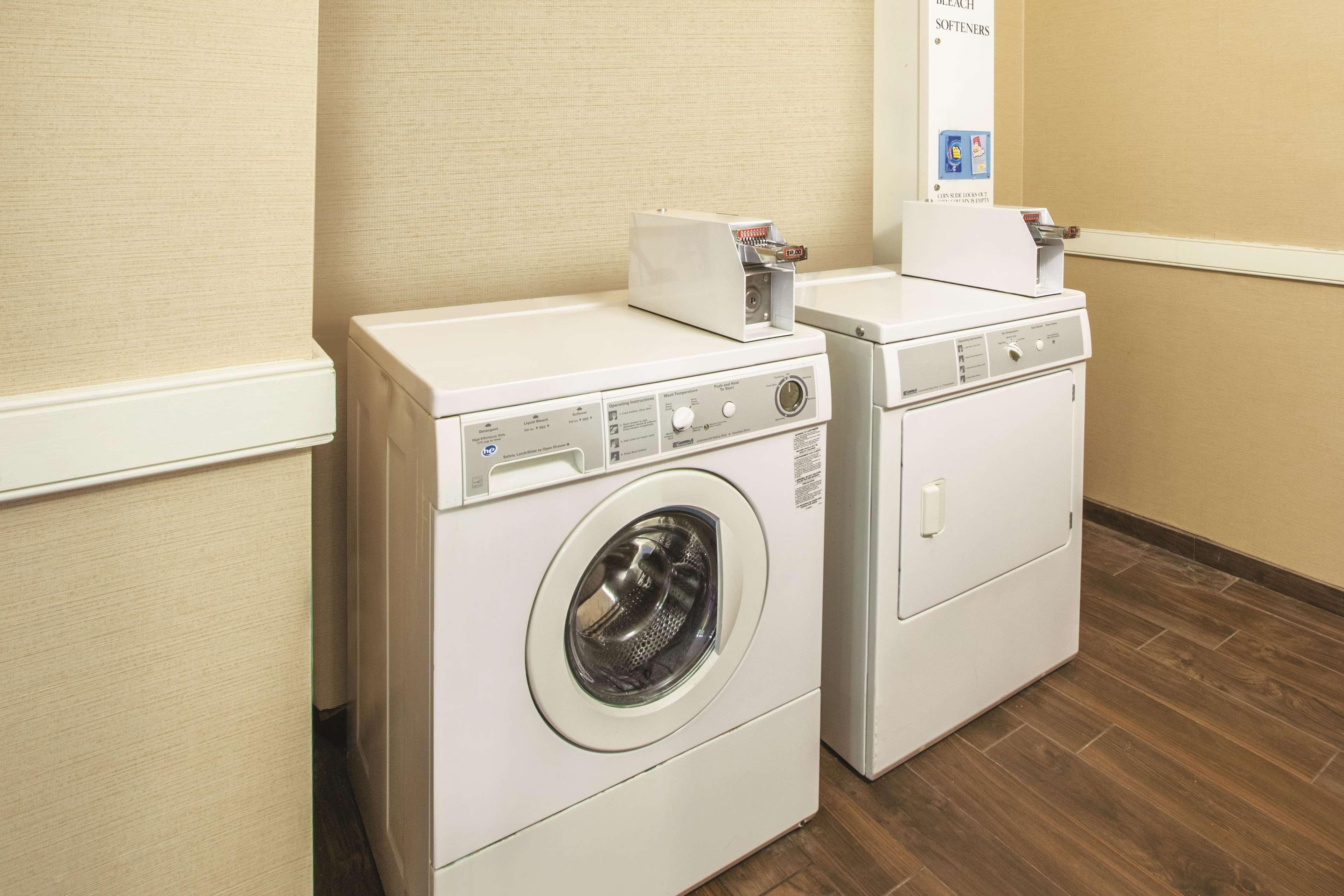 La Quinta By Wyndham Mechanicsburg - Harrisburg Bagian luar foto